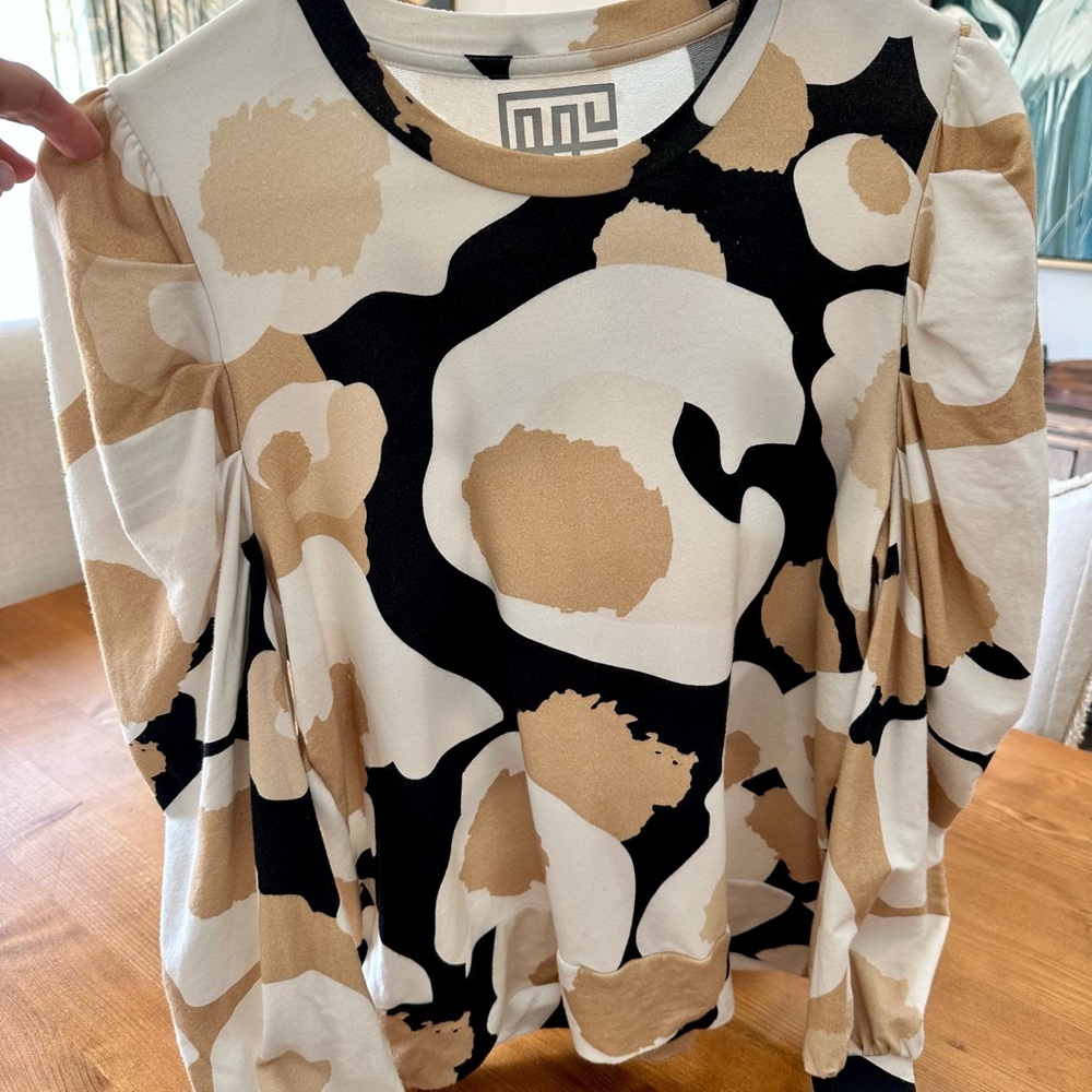 Chic Abstract Long Sleeve Top - Black, White, Tan